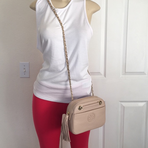 MOVING SALE! TORY BURCH Bombé crossbody with chain - Picture 3 of 8